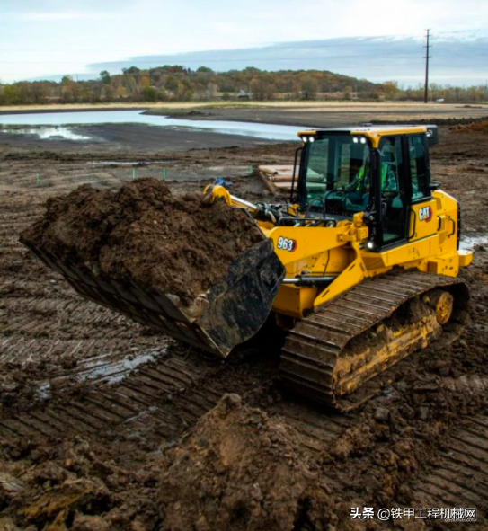 Cat 963履带式装载机全面解析，全新驾驶室，更大动力