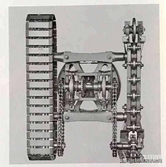 冷知识：没有中央回转接头之前 挖掘机如何行走