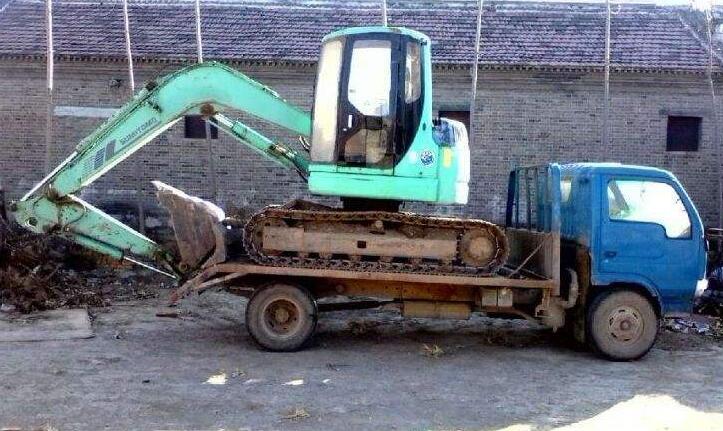 挖掘机下板车